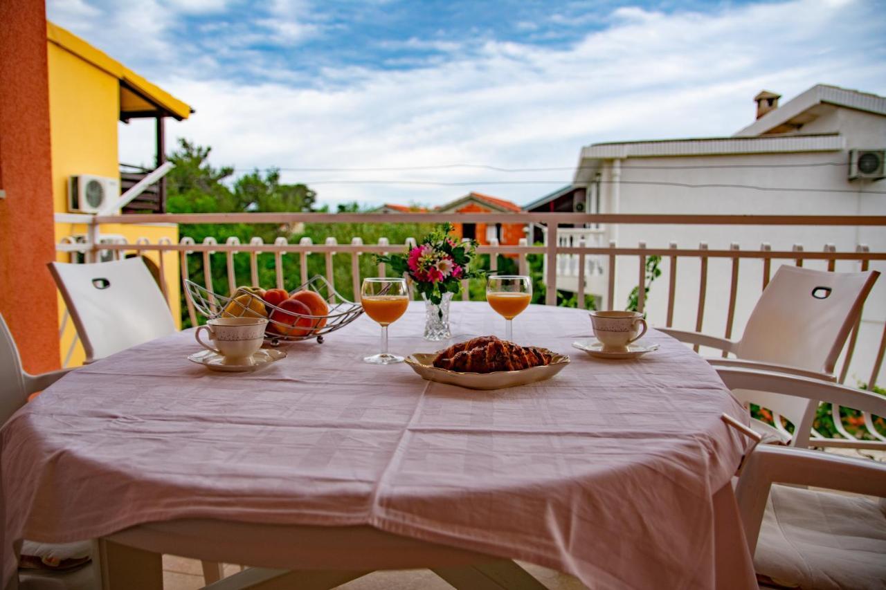 Appartamento Tony - 2bdr Beachfront *