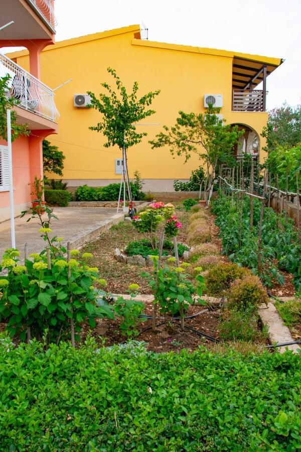 Appartamento Tony - 2bdr Beachfront *